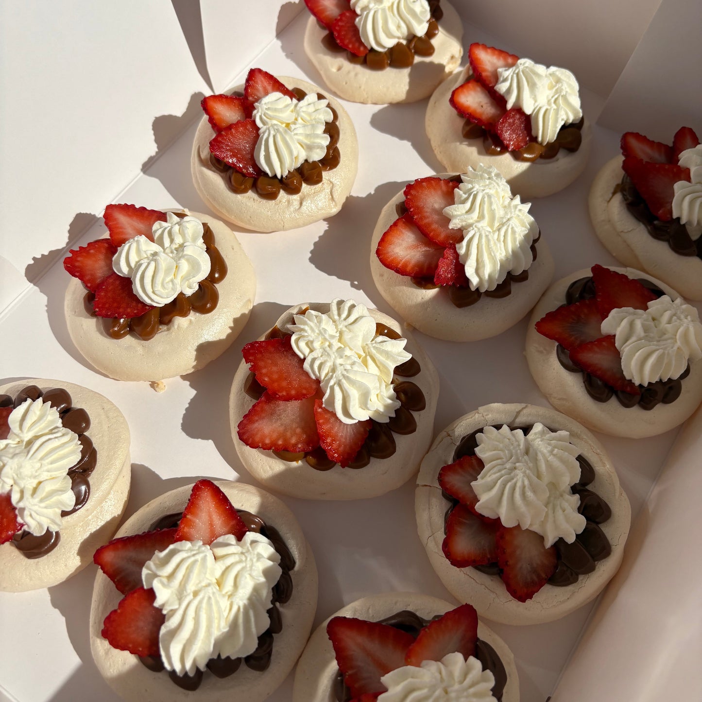 Pavlova Bites